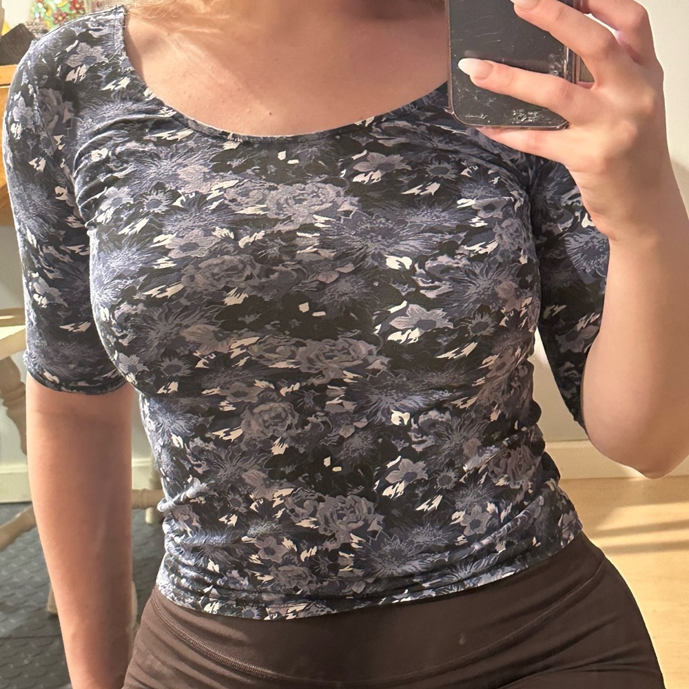 90s floral print 1/2 sleeve top